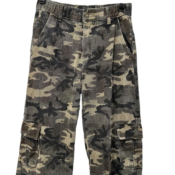 Adika Camo Cargo Pants Streetwear Utility Pockets Relaxed Fit size Small - Picture 2 of 7